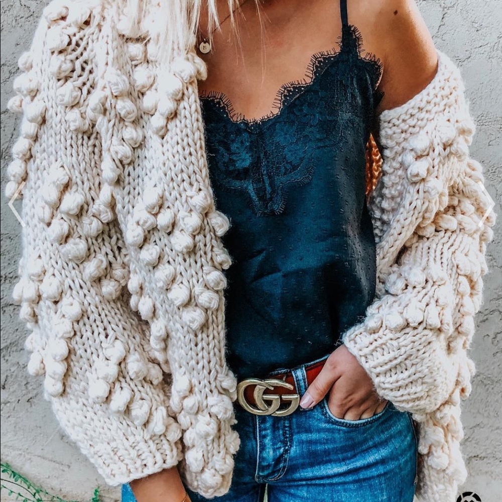 ❌SOLD❌Knobby Knot Cardigan Sweater